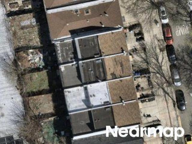 House for sale in The Bronx, Arverne