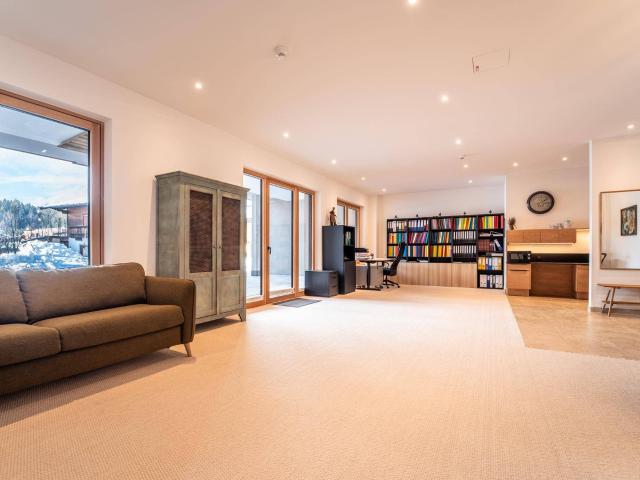 Büro kaufen in Oberndorf in Tirol, Tirol