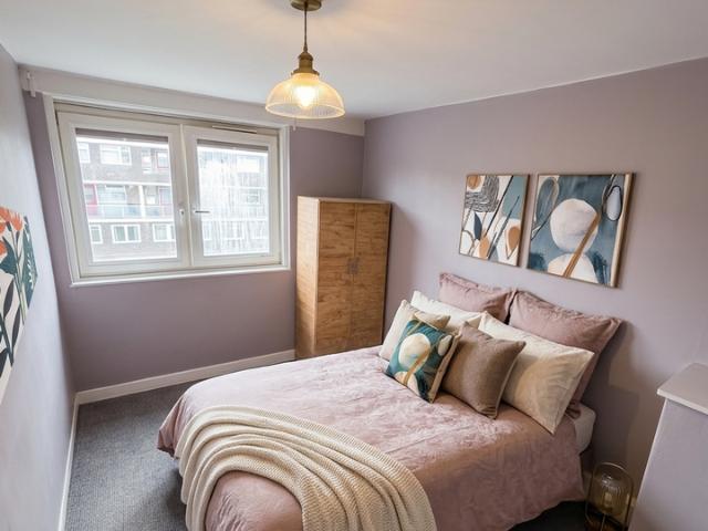 Room for rent in Furzedown, Greater London