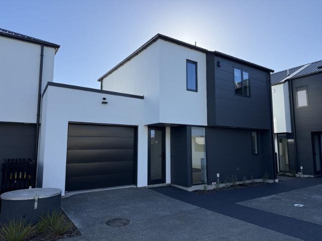 House for rent in Chaslands, Canterbury