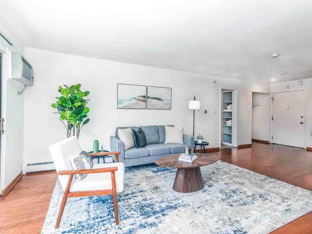 Apartment for rent in Hoffman Estates, Illinois