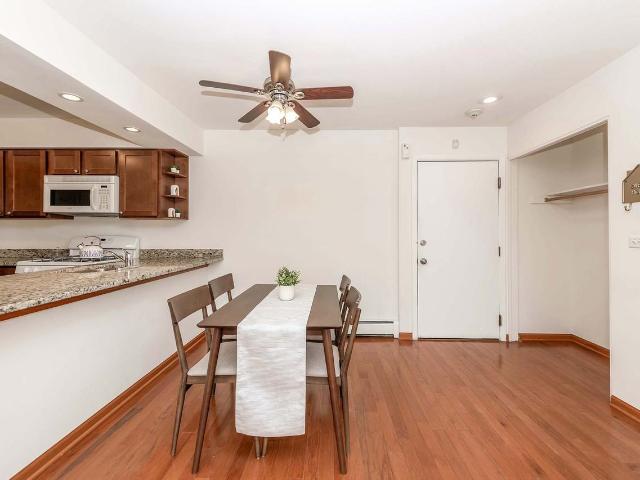 Apartment for rent in Hoffman Estates, Illinois