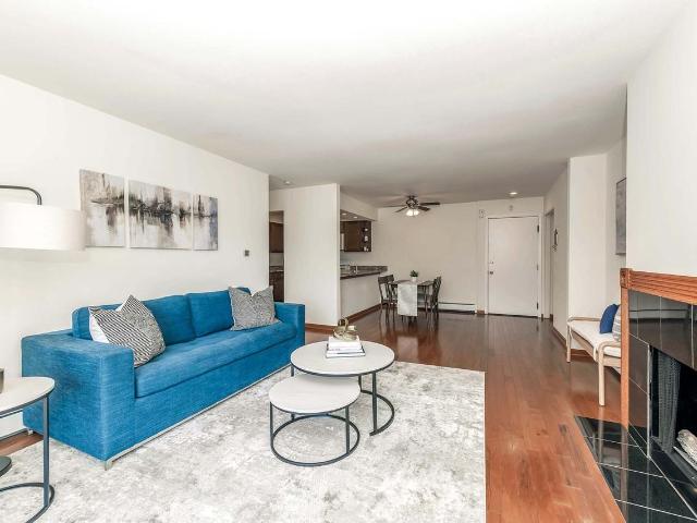 Apartment for rent in Hoffman Estates, Illinois