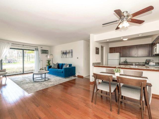 Apartment for rent in Hoffman Estates, Illinois