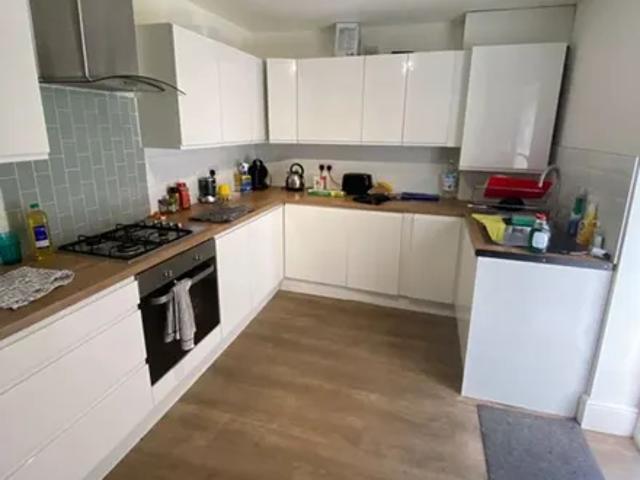 House for rent in Calderstones