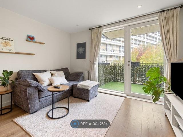 Apartment for rent in Stockwell Park, Greater London