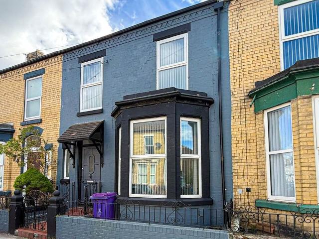 House for rent in Calderstones