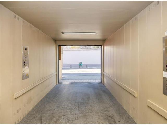 Local Comercial en venta en Comarca de la Vega de Granada, Andalucía