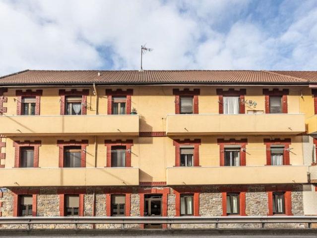 Apartamento en alquiler en La Pena, Mieres