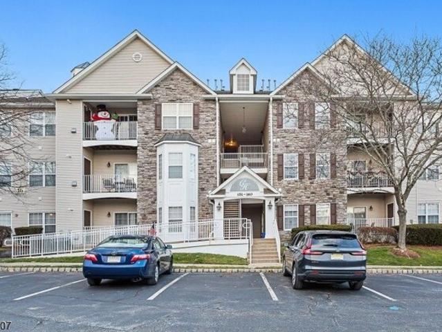 Condo for sale in Butler, New Jersey
