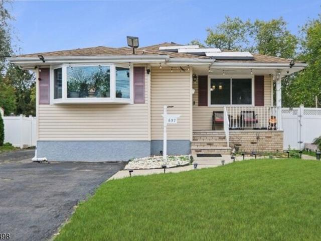 House for sale in Avenel, New Jersey