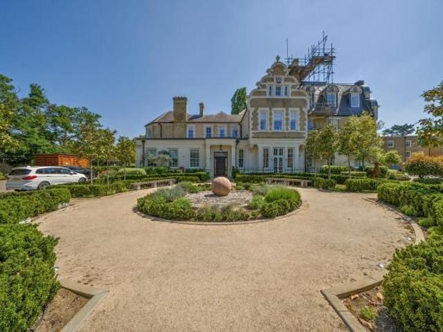 Apartment for rent in Ham, Greater London