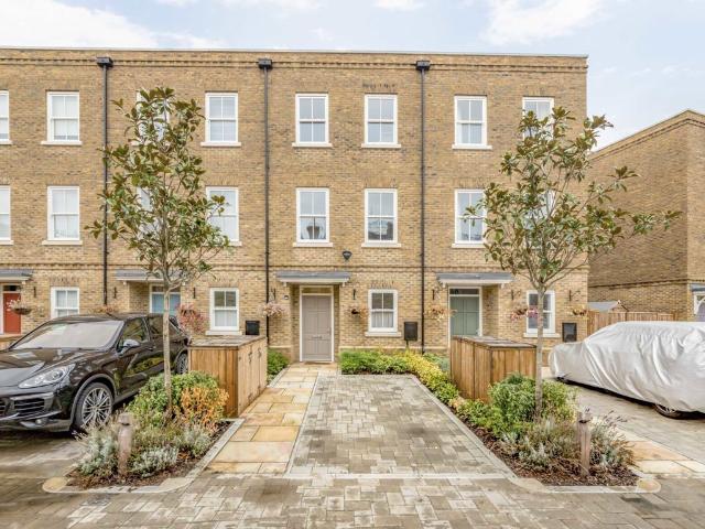 House for rent in Greater London