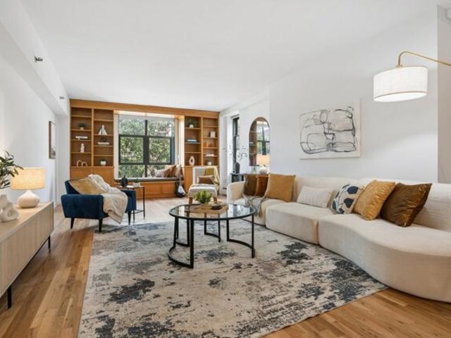Condo for sale in Arverne, New York