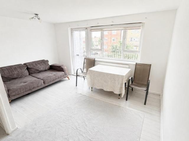 Apartment for rent in Lower Edmonton, Greater London