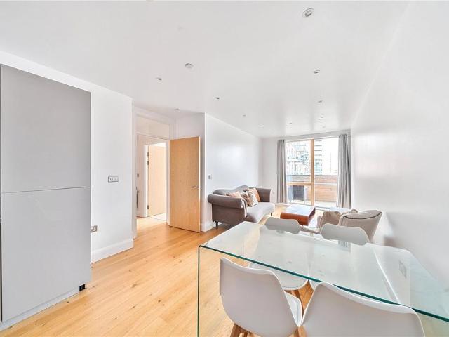 House for rent in Bromley-by-Bow, Poplar Grove