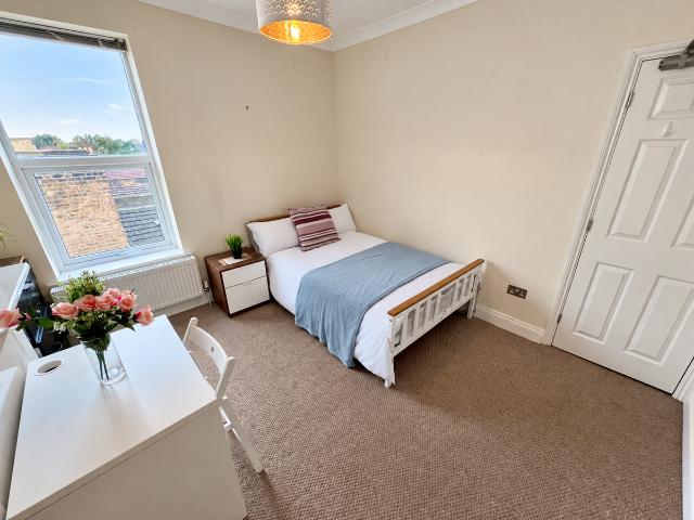 House for rent in London Borough of Southwark, Greater London