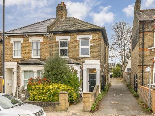 House for rent in East Dulwich, Greater London