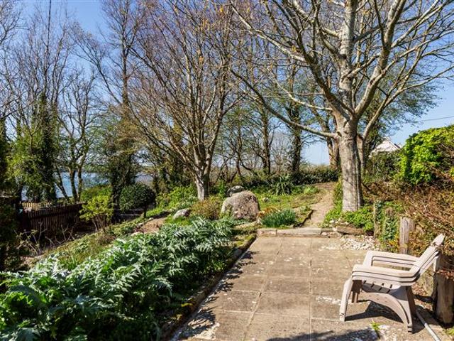 Farm for sale in Wellingtonbridge