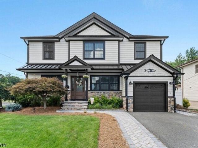 House for sale in Clark