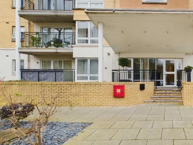 Apartment for rent in Virginia Quay, Blackwall