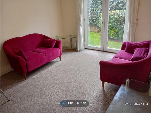 Apartment for rent in Enborne, West Berkshire