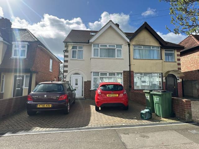 Room for rent in Church Cowley, The Slade