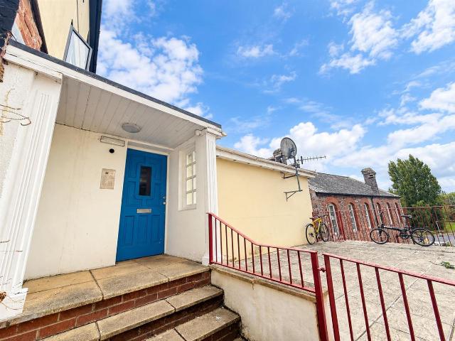 Apartment for rent in St Thomas, Exeter