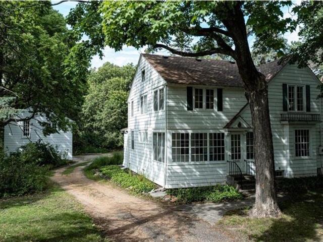 House for sale in Mound