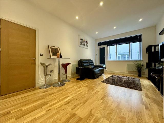 Apartment for rent in Hart, Hampshire