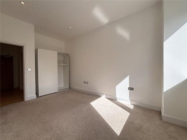Apartment for rent in Hart, Hampshire