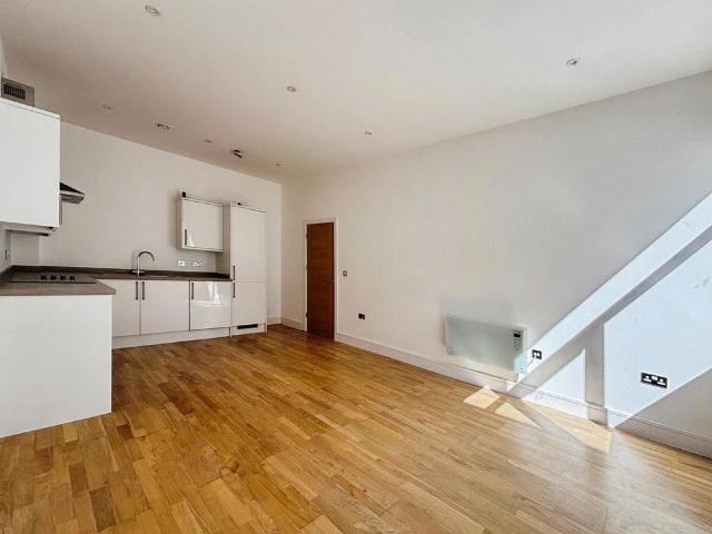 Apartment for rent in Hart, Hampshire
