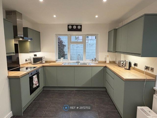 Room for rent in Morice Town, Mount Wise