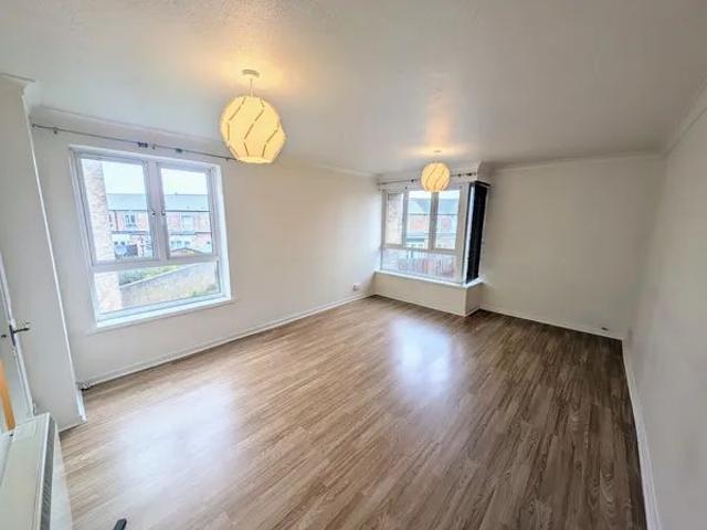 House for rent in Sydenham, Green Close