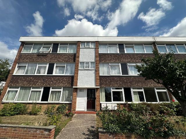 Apartment for rent in Barkingside, Greater London