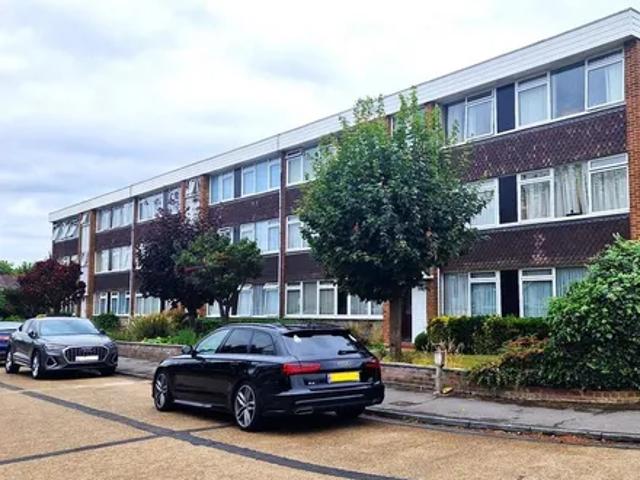 Apartment for rent in Barkingside, Greater London