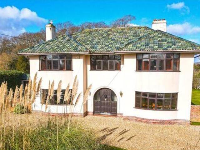 House for sale in Old Milton, New Forest