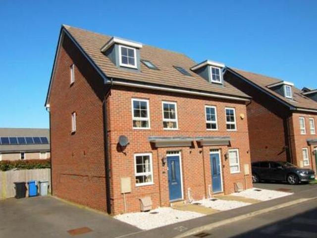 House for sale in Hanwood Park, Kettering