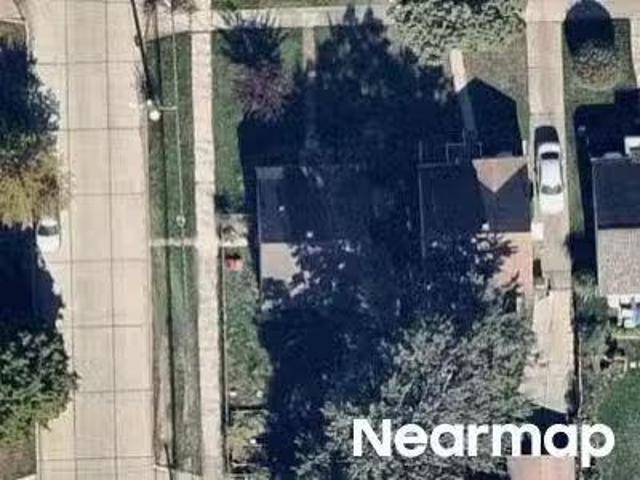 House for sale in Taylor