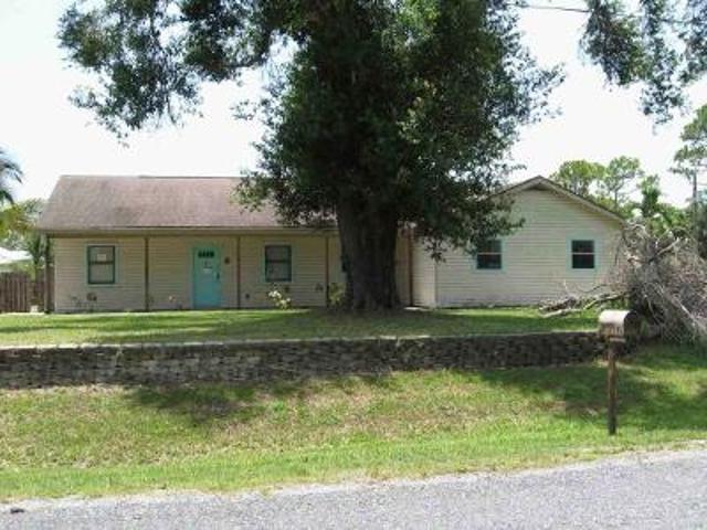 House for sale in Fort Pierce