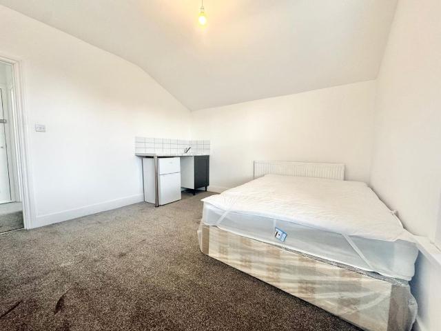 Studio for rent in London Borough of Lewisham, Greater London