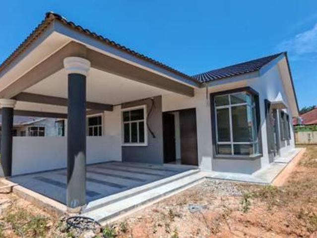 Residential House for sale in Malaka