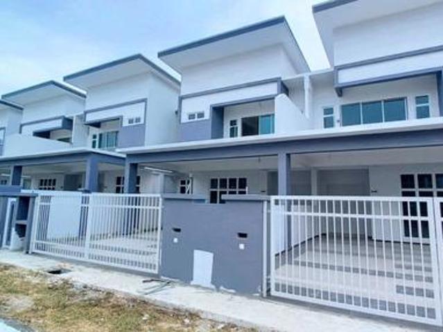 Terraced House for sale in Tangkak, Bukit Gambir