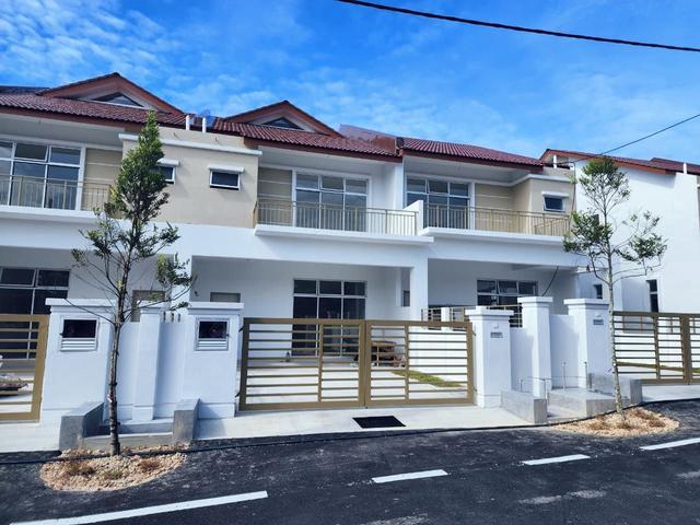 Terraced House for sale in Batu Pahat, Johor