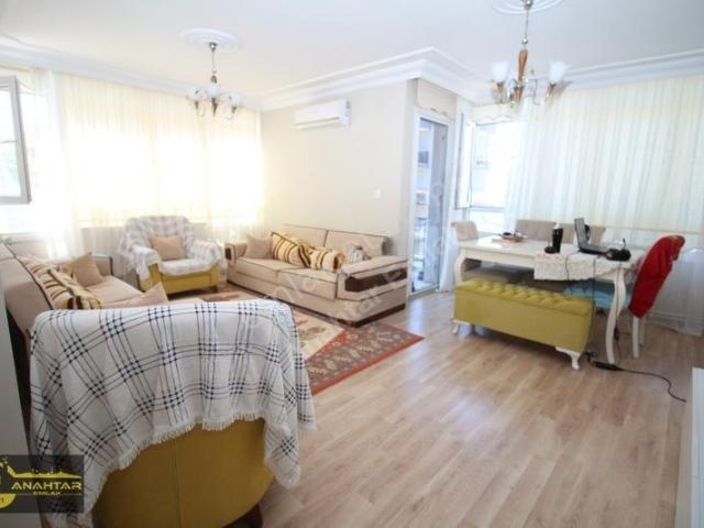 Karabağlar, İzmir içerisinde satılık mülk