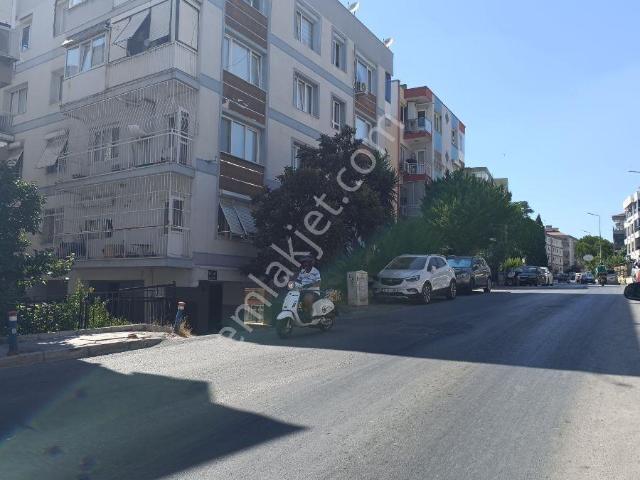 Karabağlar, İzmir içerisinde satılık mülk