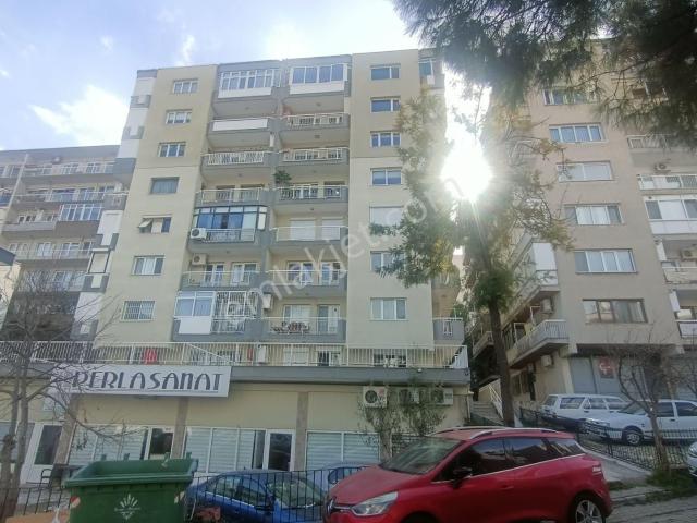 Karabağlar, İzmir içerisinde kiralık mülk