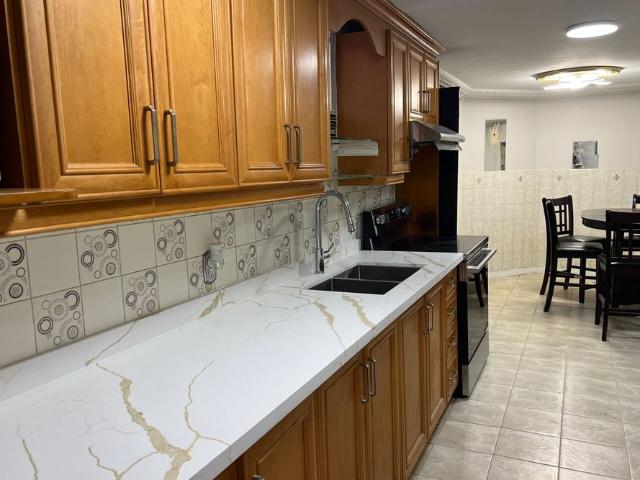 House for rent in Richmond Hill, Golden Horseshoe