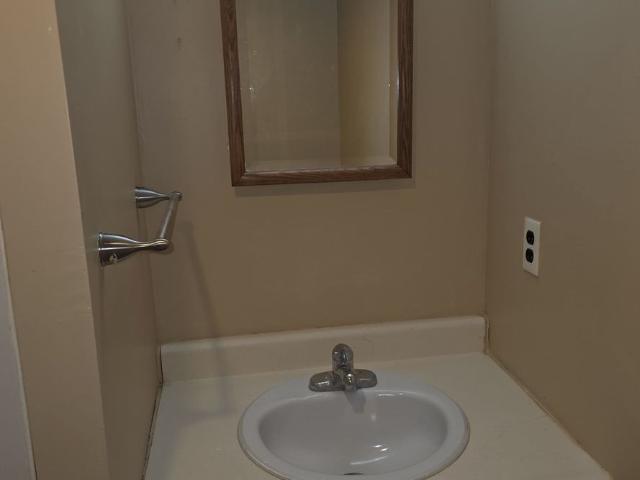 House for rent in Whitby, Golden Horseshoe