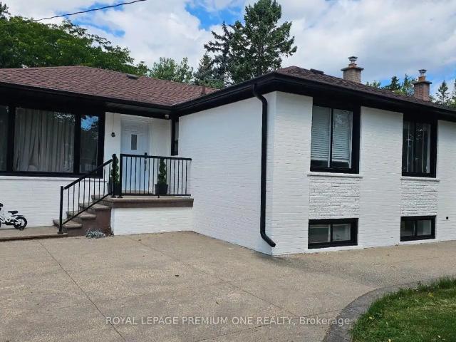 House for rent in Oakville, Ontario